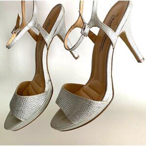 size 7.5 Badgley Mischka silver jewel rhinestone platform high heels ankle strap